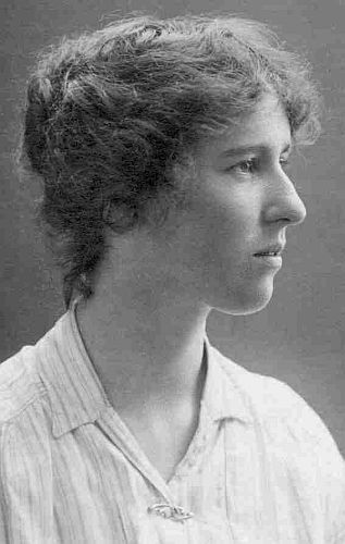 Gladys Muriel Minter